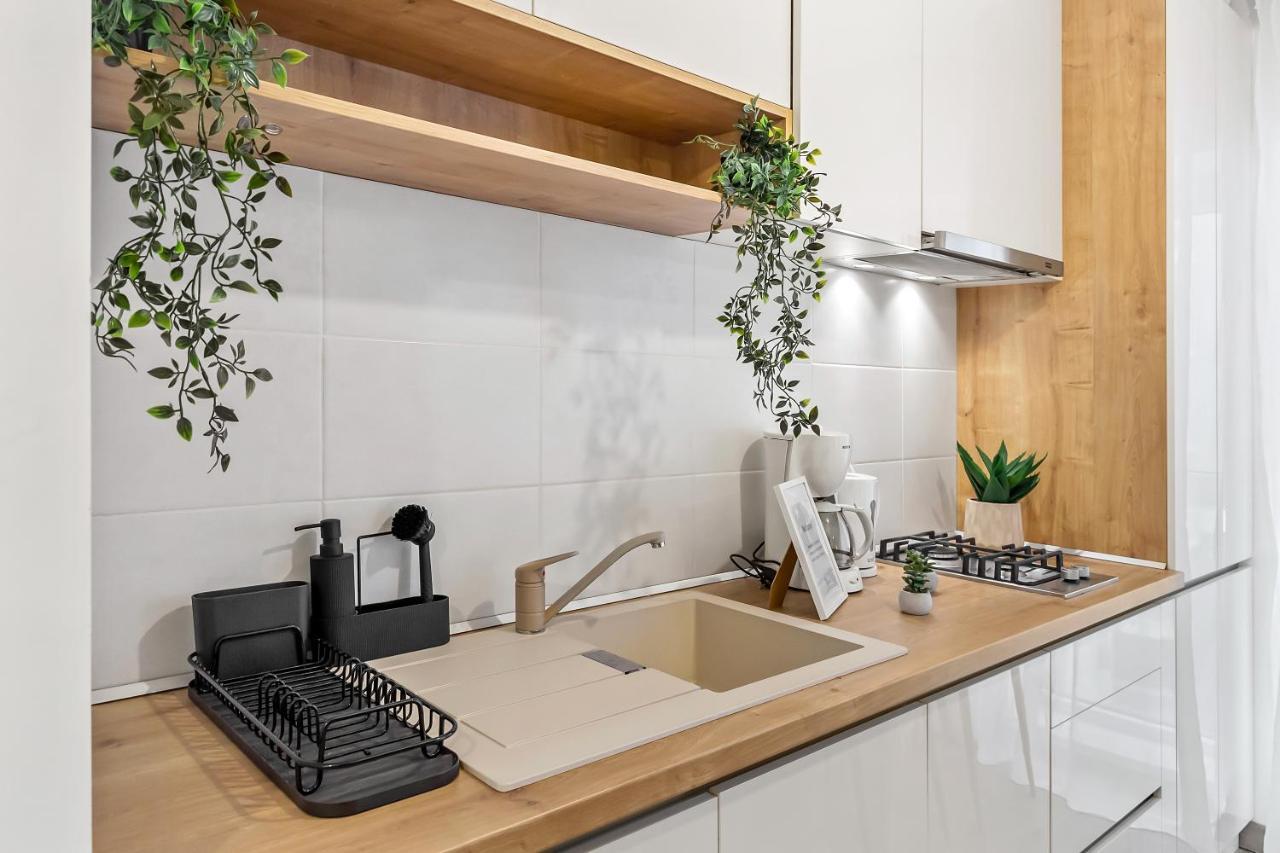 Appartamento Living In Color - Modern Getaway Bucarest